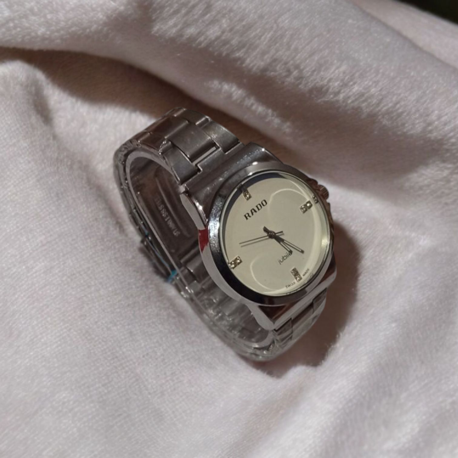 RADO Jubile Men's Watch: A Classic Stainless Steel Timepiece