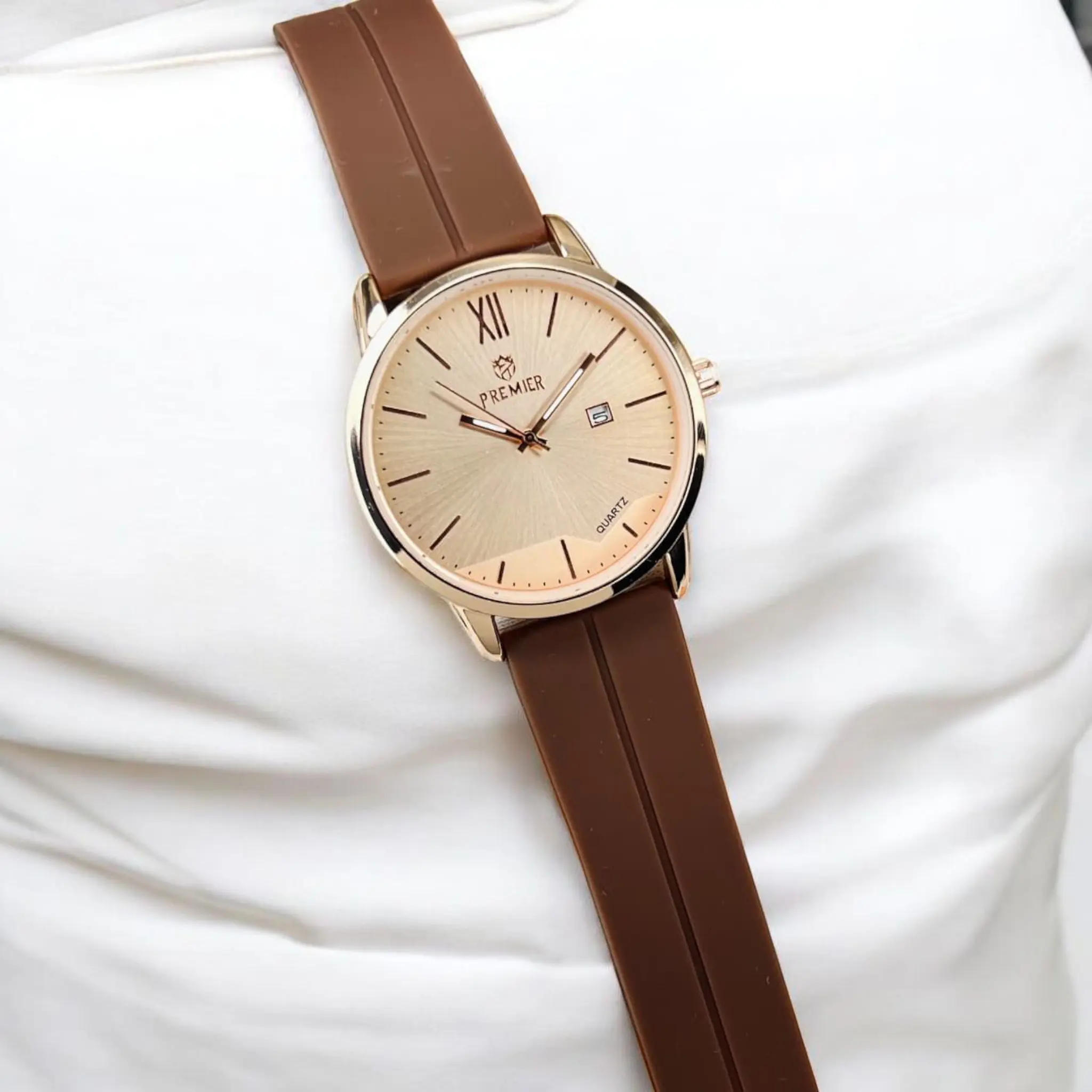 Elegant Silver Dial Watch with Black Strap - Image 3